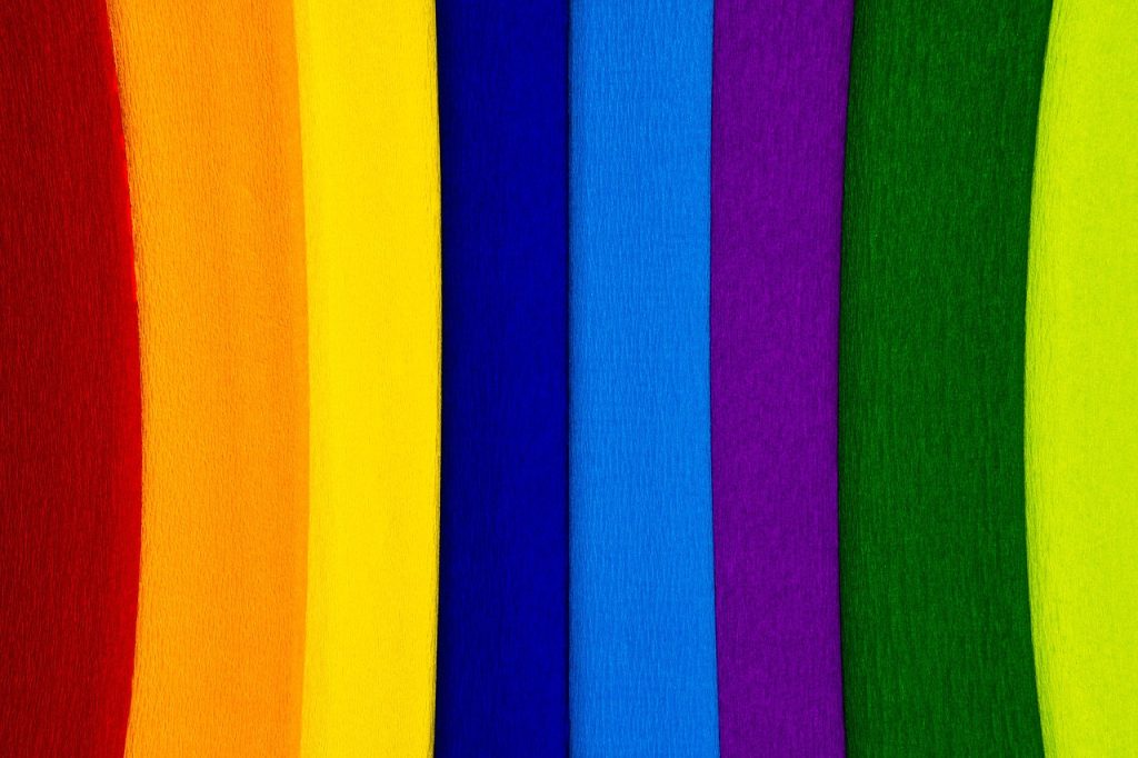 What Colour Do Green And Pink Make