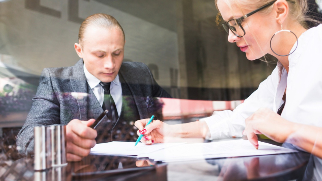 Navigating Employment Law in Construction How a Business Lawyer Can Protect Your Workforce