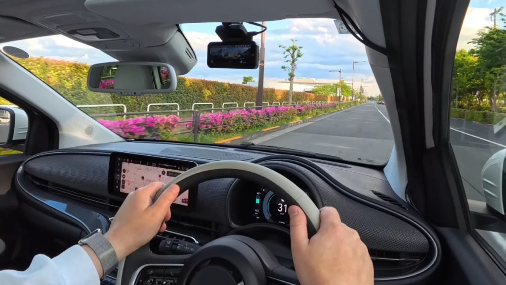 How Dash Cams Contribute to Winter Driving Safety