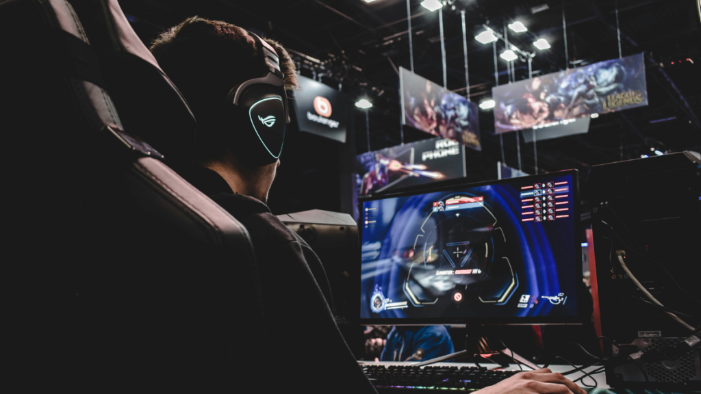 What Keeps Gamers Coming Back? A Look at Reward Loops in Entertainment Apps
